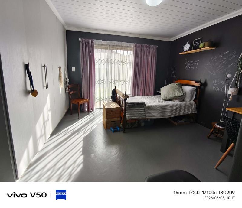 4 Bedroom Property for Sale in Hartenbos Heuwels Western Cape
